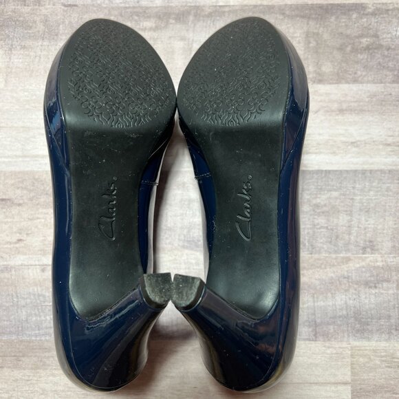 Clarks Womens Navy Patent Leather Cushion Heel Pumps Size 7M - Picture 6 of 13
